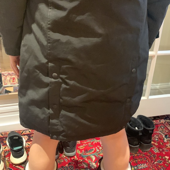 Canada Goose Kensington parka size M - Picture 7 of 9